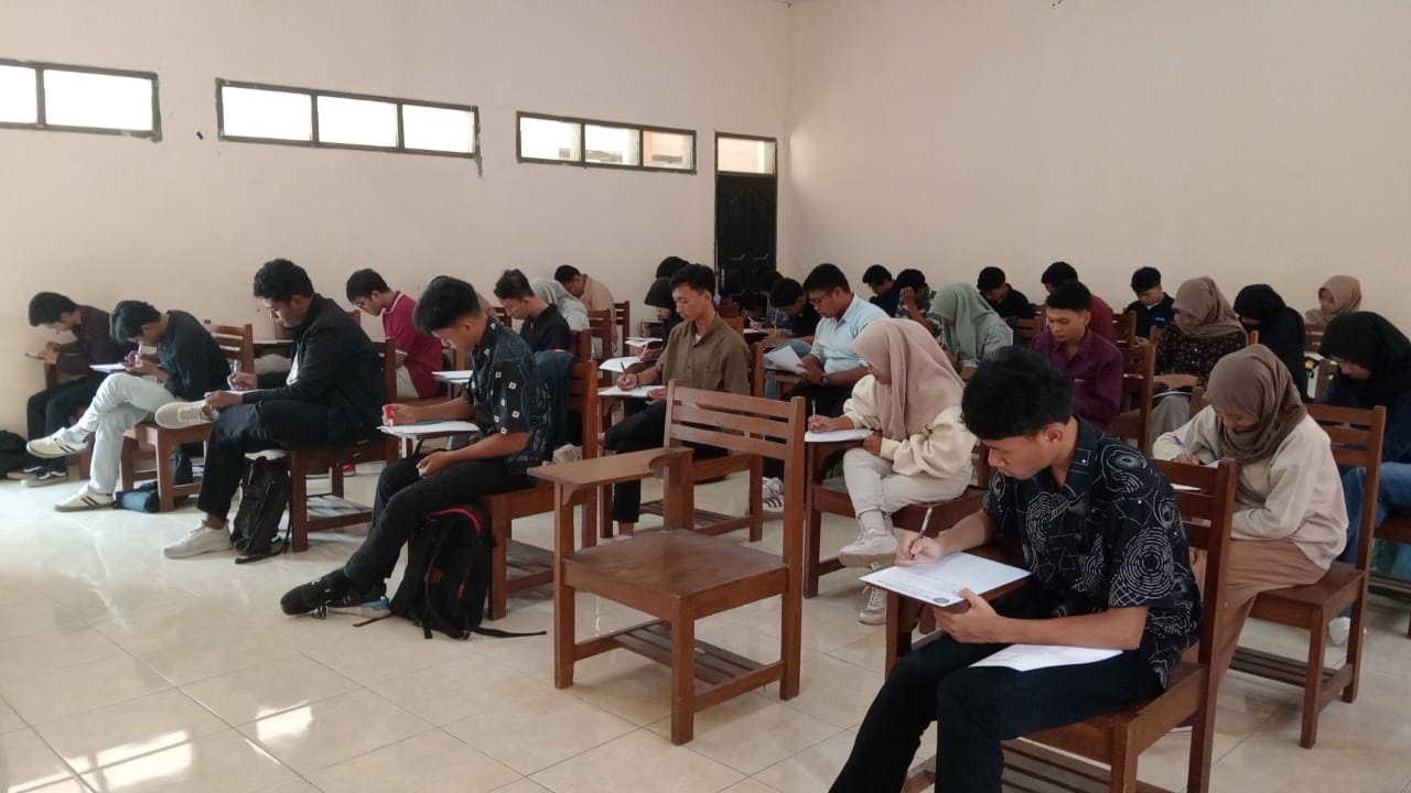 Pelaksanaan Ujian Akhir Semester Ganjil 2024 2025 Prodi Informatika